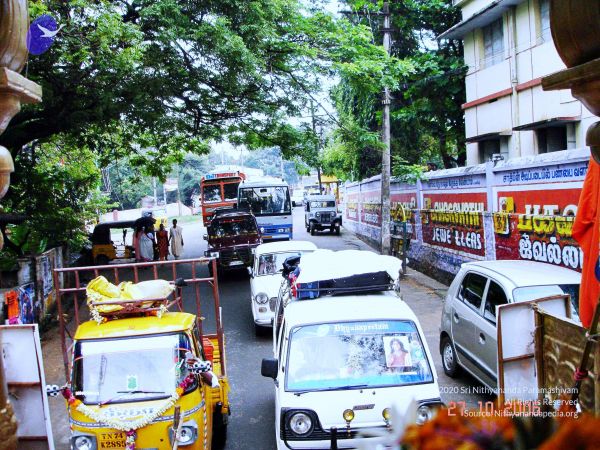 20061026th-27th Kodikannyatra Photo 107 1ayrjunzZ7VBxexArzoHcUi54A6RekuzO.jpg