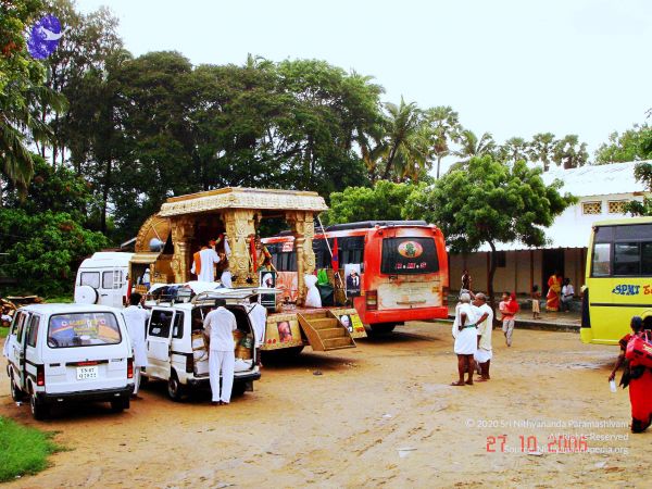 20061026th-27th Kodikannyatra Photo 229 1mc2fgIY0NwLW mpPhNhKXNWJ oPV05BC.jpg