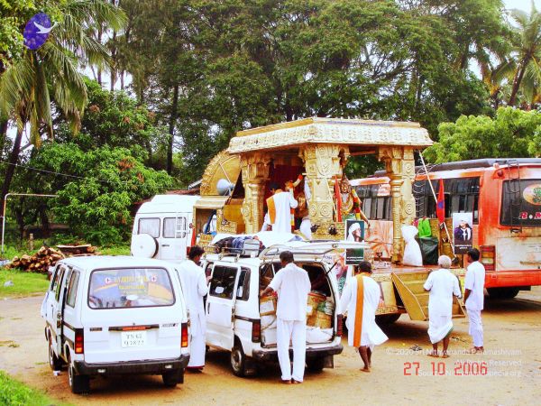 20061026th-27th Kodikannyatra Photo 230 18FobFwyRS4EYyE14E 6sB758SV3yPYLI.jpg