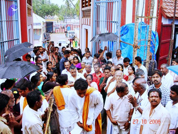 20061026th-27th Kodikannyatra Photo 96 1HCHbluhoppprQnA9CdicjCJTVGkhUg3G.jpg