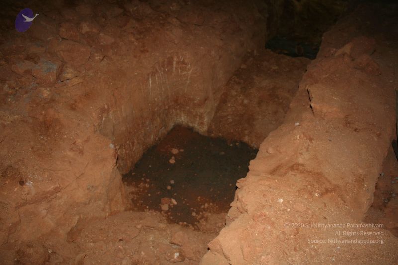 File:20061212 3086 CMP WM.jpg