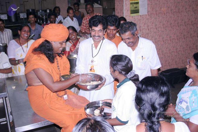 20061214 Photo 141 1ZeHOxNilP8-y-DfAIPPFz9kzFY1UXllo.jpg