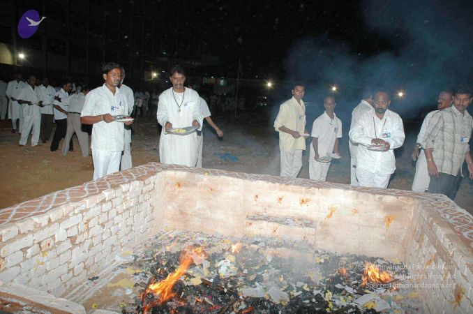 20061217 Photo 10 1zBC6CywpTnaEnNYmnqtOgHUpyWixsfWp.jpg