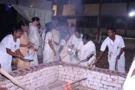 20061217 Photo 32 1Havge5xE1mH4waAaUafTHsilSzAGeIkC.jpg