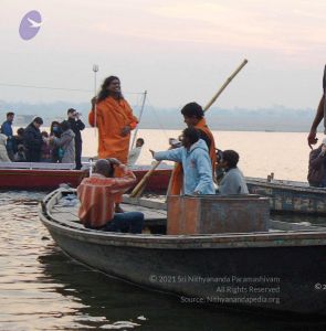 2006 Varanasi Yatra 495 CMP WM.jpg