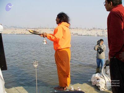 2006 Varanasi Yatra 916 CMP WM.jpg