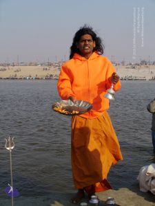 2006 Varanasi Yatra 925 CMP WM.jpg