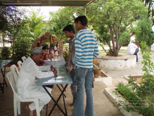 20070506 Photo 1011 1CHMIzAqDzUndEVbPggxnE7AoJeeEIfK-.JPG