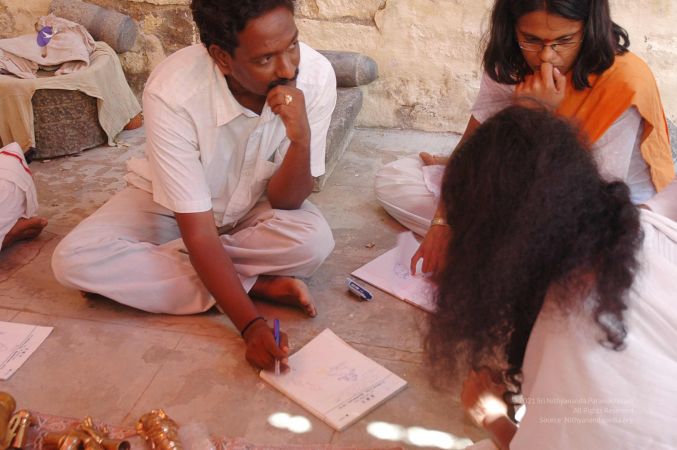 20070509 NUCourses Traditional Udal Kattumurthi 6472.jpg