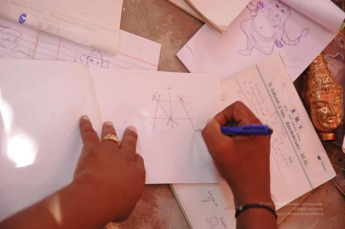 20070509 NUCourses Traditional Udal Kattumurthi 6497.jpg