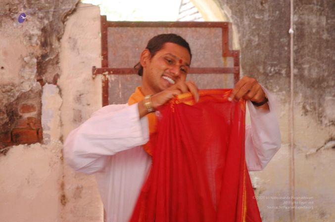 20070509 NUCourses Traditional Udal Kattumurthi 6526.jpg