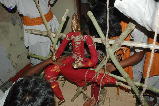 20070509 NUCourses Traditional Udal Kattumurthi 6613.jpg