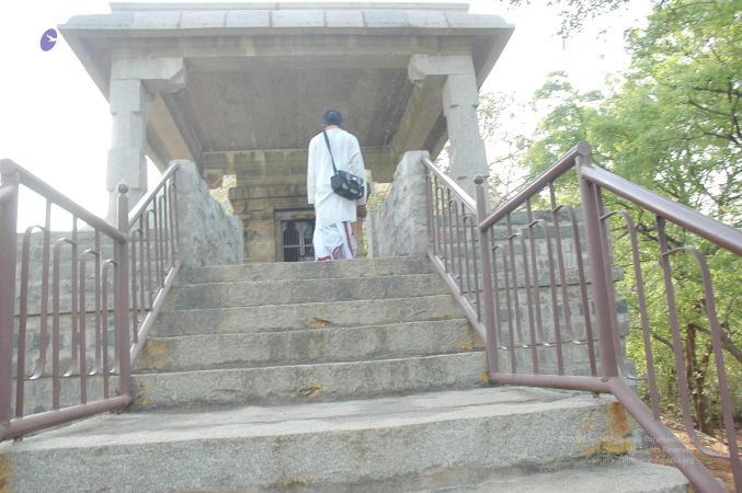 20070509 NUCourses Traditional Udal Kattumurthi 6767.jpg