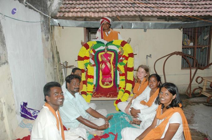 20070509 NUCourses Traditional Udal Kattumurthi 7493.jpg