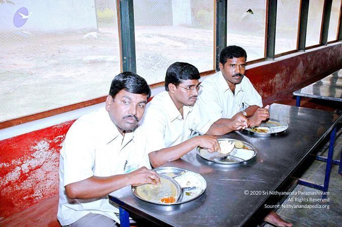 20070831 Photo 186 12Rh9TnGekg9tkbhvNLJBvfEwLPhdqIHP.jpg