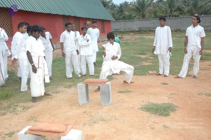 20071001 Photo 209 1HBRpEHBIdC4UoYAKgOLeHC4kWY6qYJWn.jpg