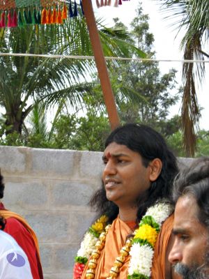 20071223 blessingashramites 1675 CMP WM.jpg