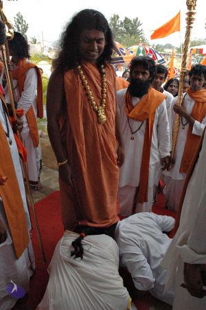 20071223 blessingashramites 8267 CMP WM.jpg