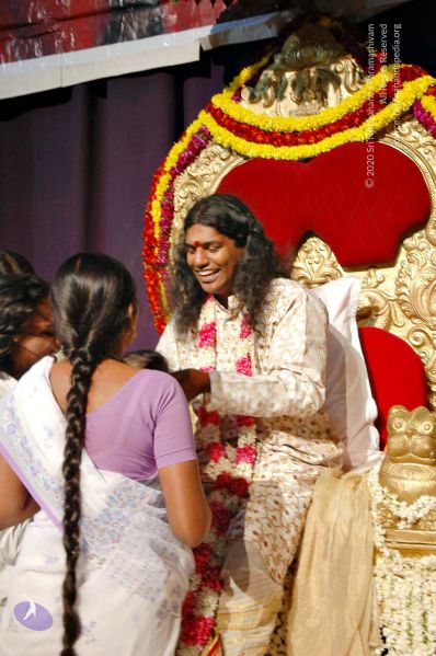 File:20071223 darshan 0064 CMP WM.jpg