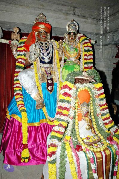 File:20071223 darshan 0138 CMP WM.jpg