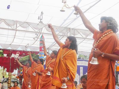 20080101 more-padapuja 070914.jpg