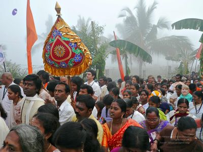 20080101 more-procession-temple 070284.jpg