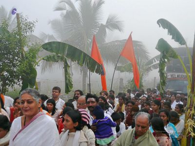 20080101 more-procession-temple 070288.jpg