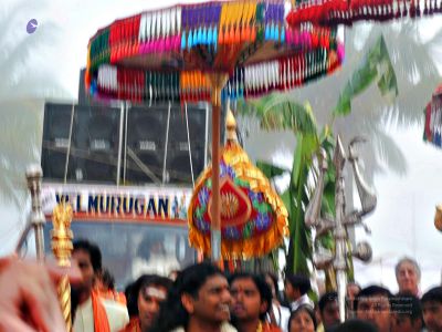 20080101 more-procession-temple 070307.jpg