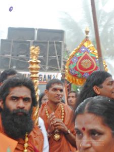 20080101 more-procession-temple 070312.jpg