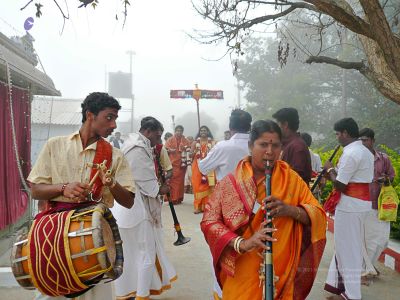 20080101 more-procession-temple 070351.jpg