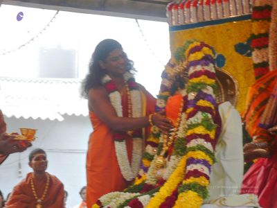 20080101 more-procession-temple 070406.jpg