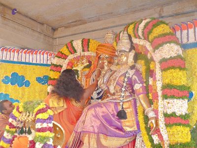 20080101 more-procession-temple 070411.jpg