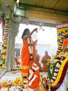 20080101 more-procession-temple 070423.jpg