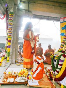 20080101 more-procession-temple 070432.jpg