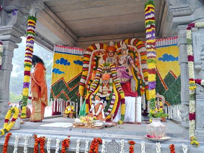 20080101 more-procession-temple 070458.jpg