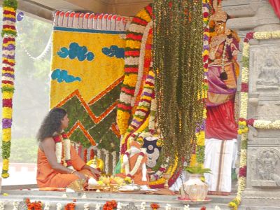 20080101 more-procession-temple 070577.jpg