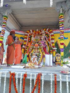 20080101 more-procession-temple 070649.jpg