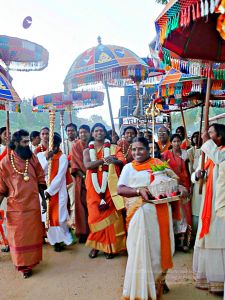 20080101 more procession 070007.jpg