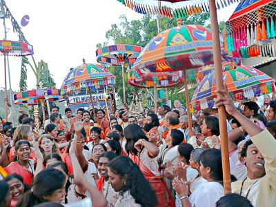 20080101 more procession 070039.jpg