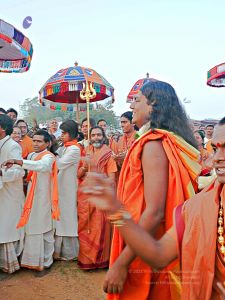 20080101 more procession 070086.jpg