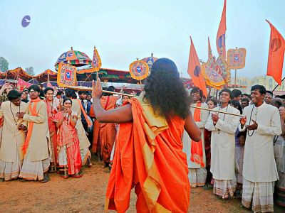 20080101 more procession 070112.jpg