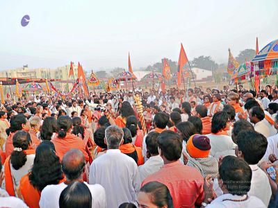 20080101 more procession 070143.jpg