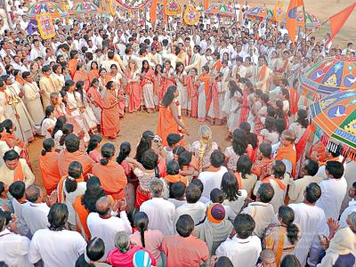 20080101 more procession 070147.jpg