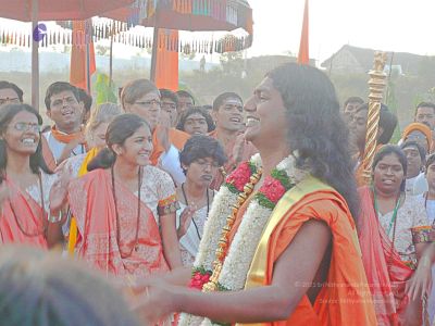 20080101 more procession 070162.jpg