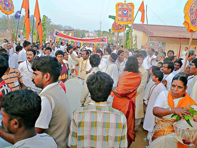 20080101 more procession 070189.jpg