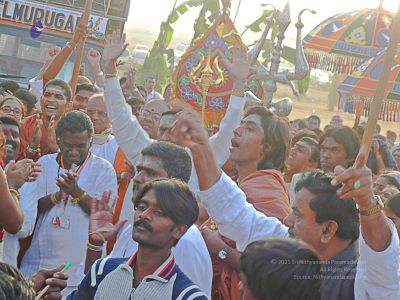 20080101 more procession 070231.jpg