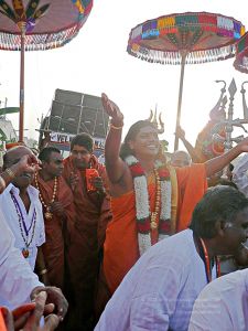 20080101 more procession 070237.jpg