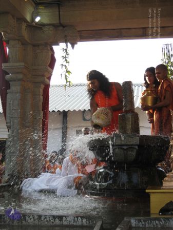 20080117 purnabhishekam 2042 CMP WM.jpg