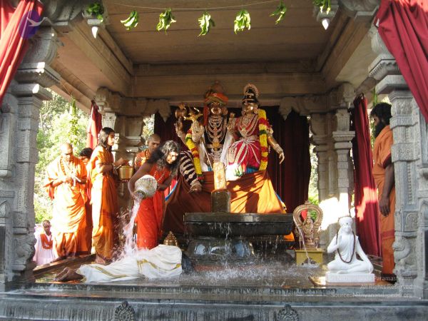 20080117 purnabhishekam 2108 CMP WM.jpg