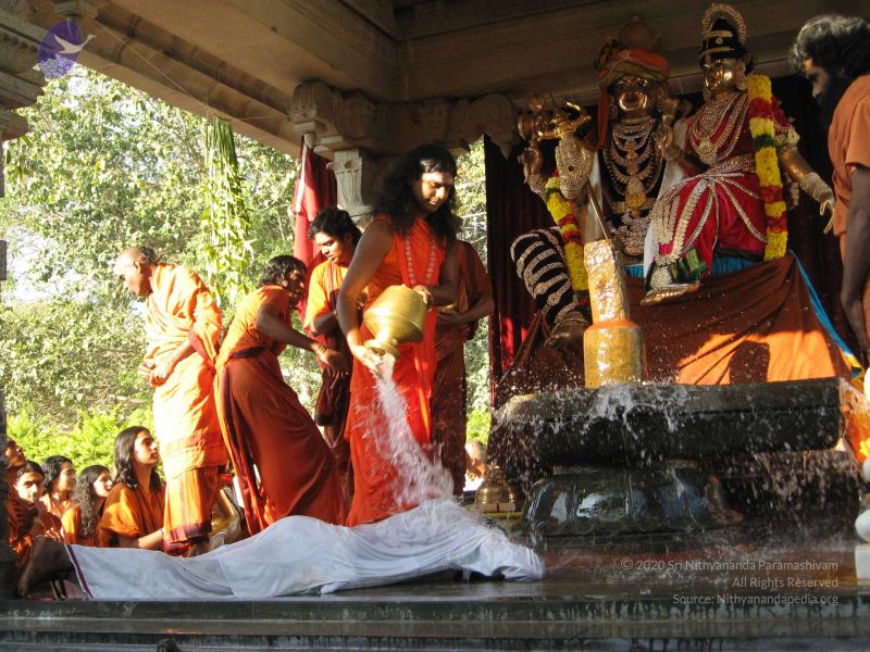 File:20080117 purnabhishekam 2165 CMP WM.jpg